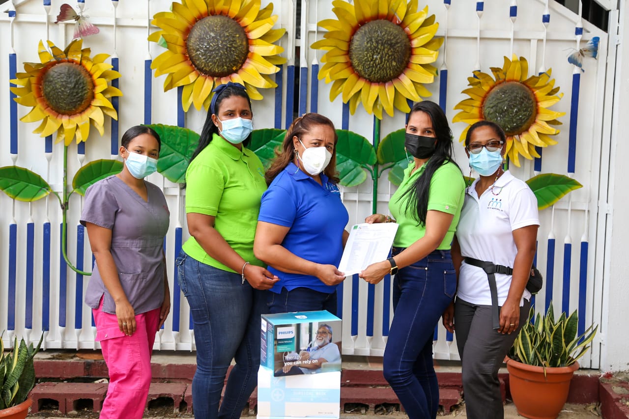 Visita del voluntariado de Responsabilidad Social Institucional (RSI) a la fundación Red de Misericordia