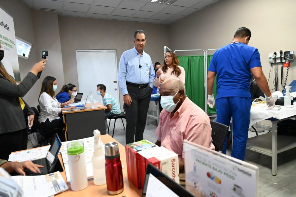 Recorrido por las instalaciones del Centro de Diagnóstico y Atención Primaria Corales de la Caña