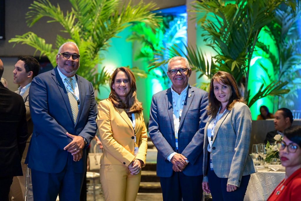 Armando Rojas, Hilda Piña, Plácido Rosa y Patricia Pierre