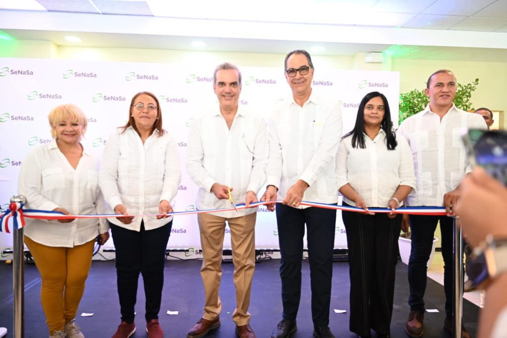 Hanobi Sánchez, Elvira Corporán, Luis Abinader, Santiago Hazim, Tania Montero y Frank Ramírez