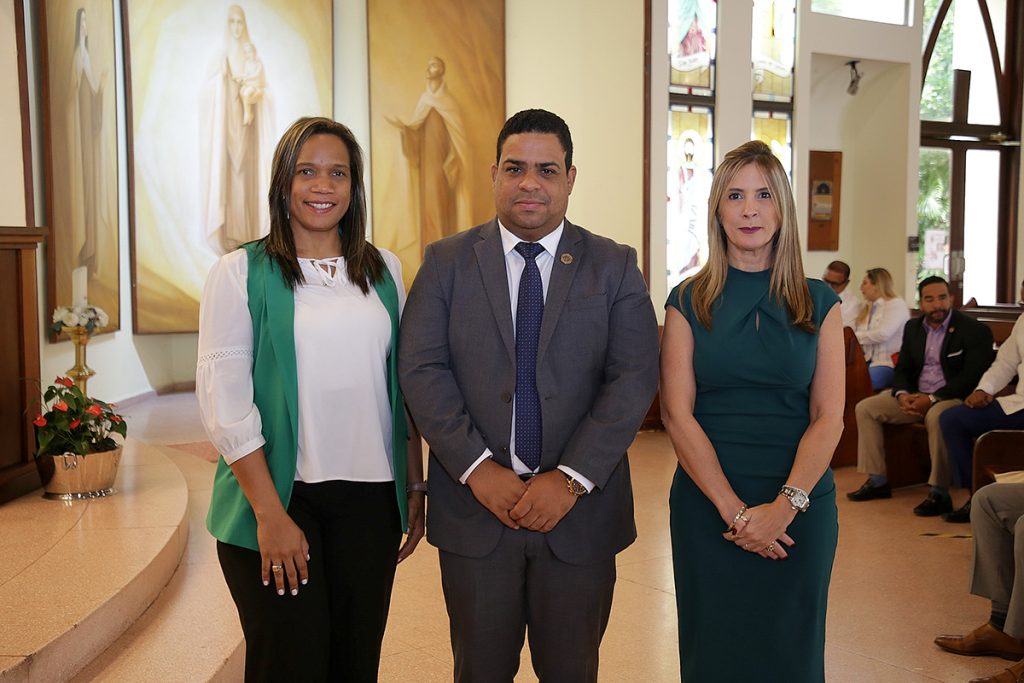 Carolina Brito, Eduard T. Gutiérrez y Renata Tolentino