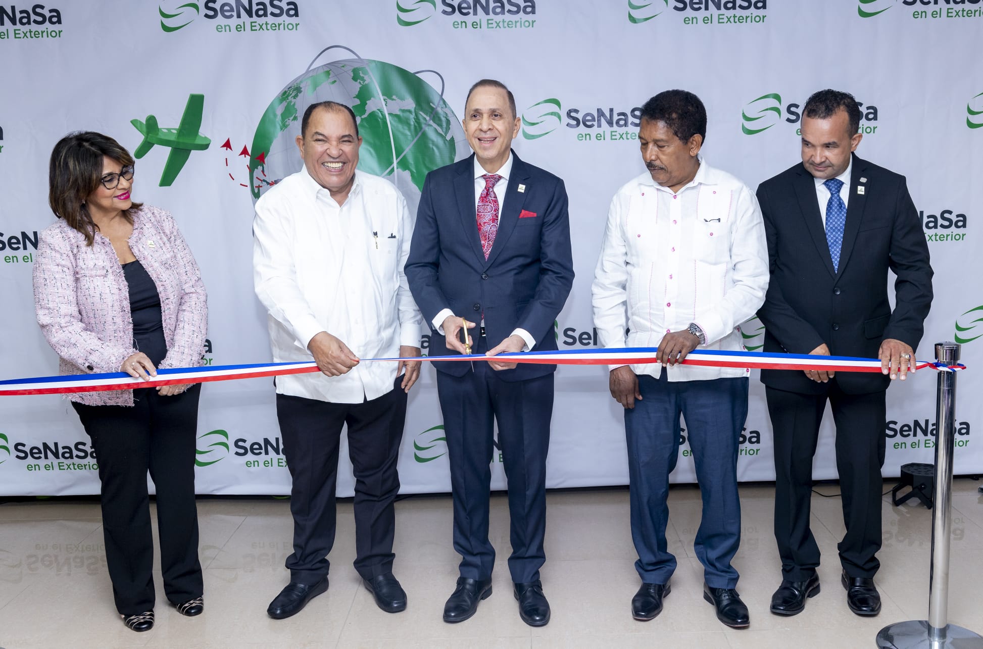 Carmen José, César Cedeño, Dr. Gustavo Güillamo, Melchor Matos y Martin Jiménez