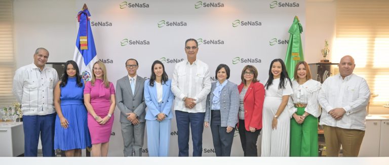 Equipo gerencial de SeNaSa e IntraCare