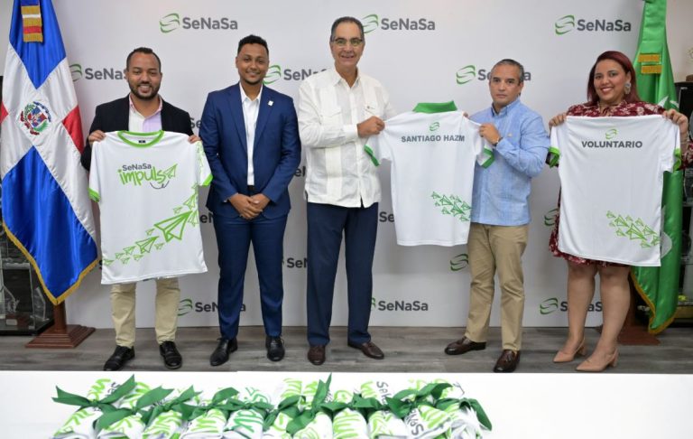 Entrega de camisetas SeNaSa impulsa